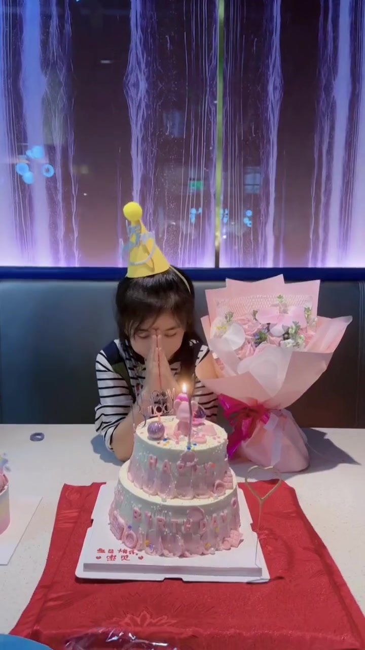 宝贝9周岁生日快乐，管它几岁快乐万岁谢谢木姐姐的精致蛋糕