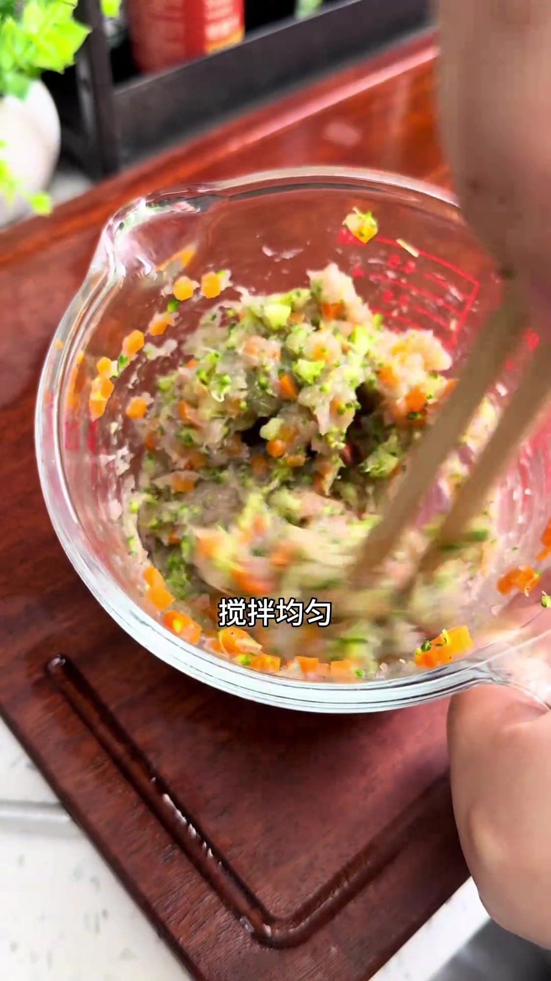 开学早餐：鲜虾蔬菜蒸饺配虾仁蒸蛋，简单好吃开启美好一天