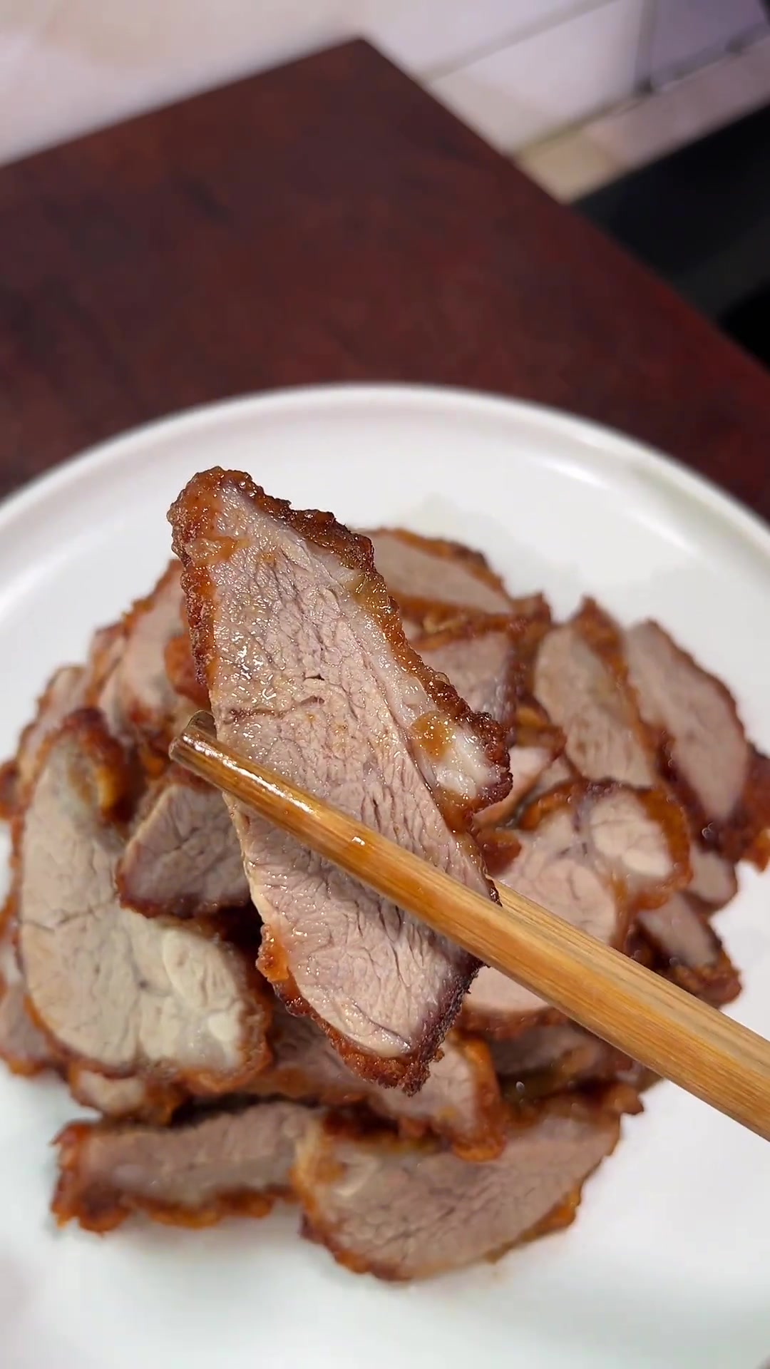 蒜香椒盐猪肉，外脆里嫩，谁懂这一口的香