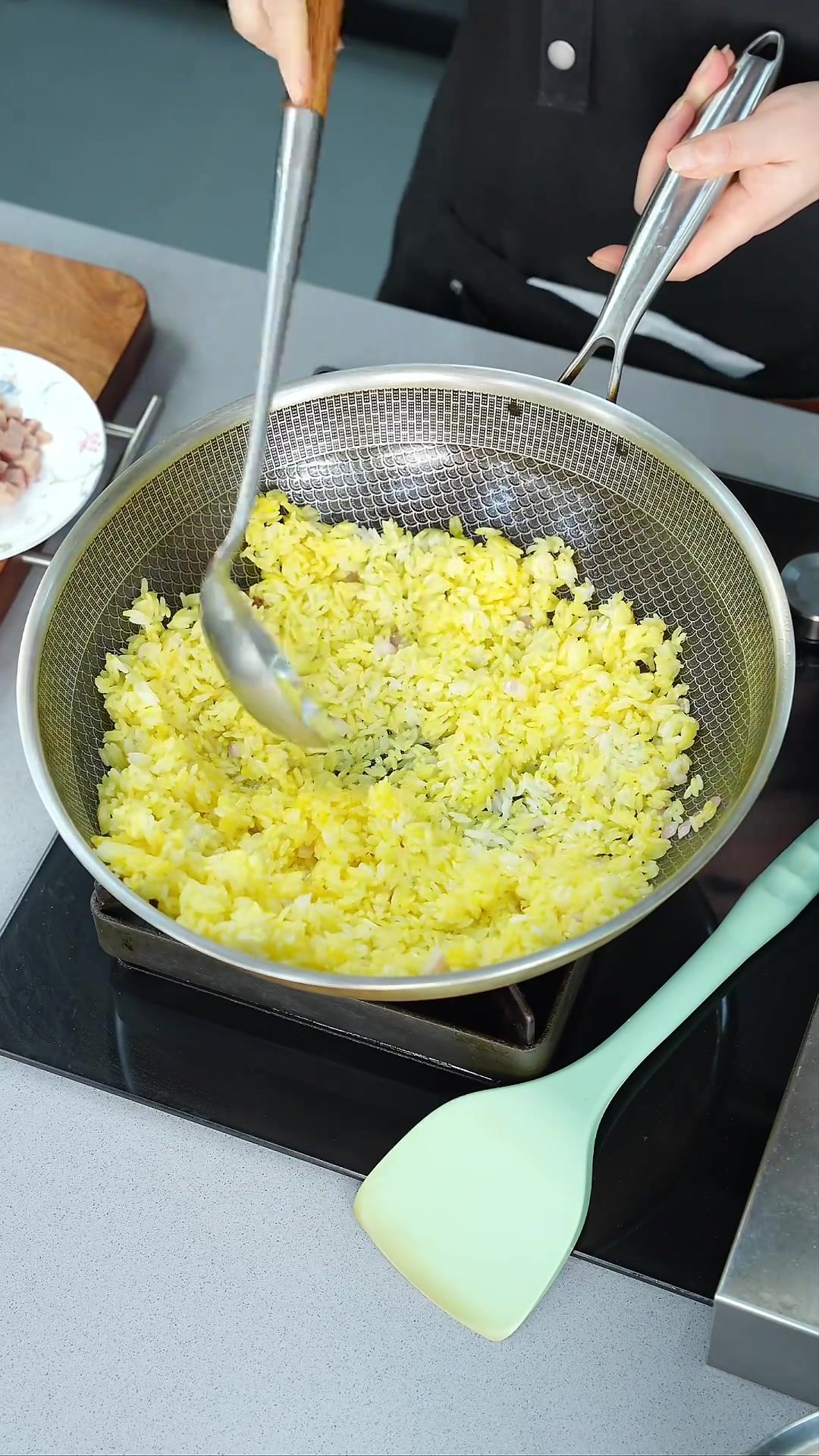 家常菜扬州炒饭：粒粒分明，香糯可口