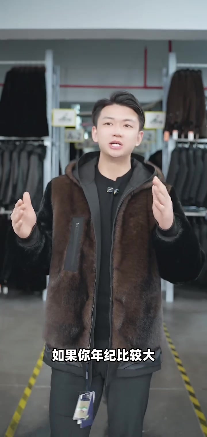 派克服选紫金棕还是黑色？不同年龄的显气质指南，毛质光泽全解析！