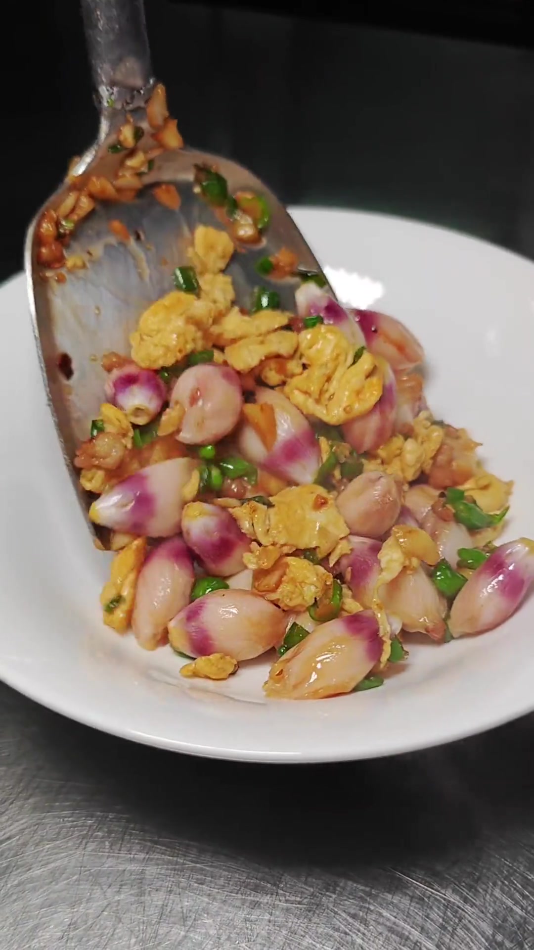 木槿花炒鸡蛋，见过的多吃过的少