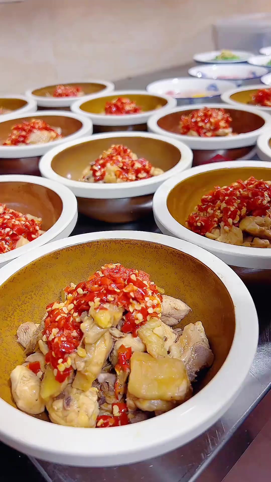 浏阳蒸菜开胃下饭，你们那有这类菜馆吗？