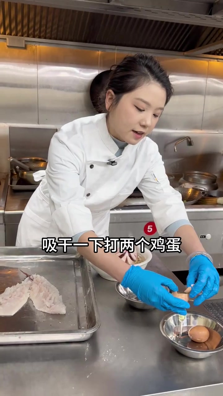 松鼠鱼，年夜饭怎么能少得了好吃又好看的松鼠鱼呢