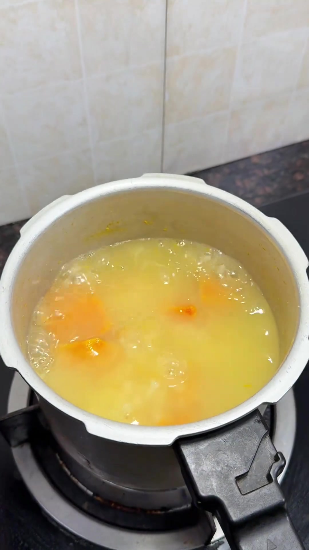 潮汕孩子从小吃到大的早餐：软糯香甜番薯粥