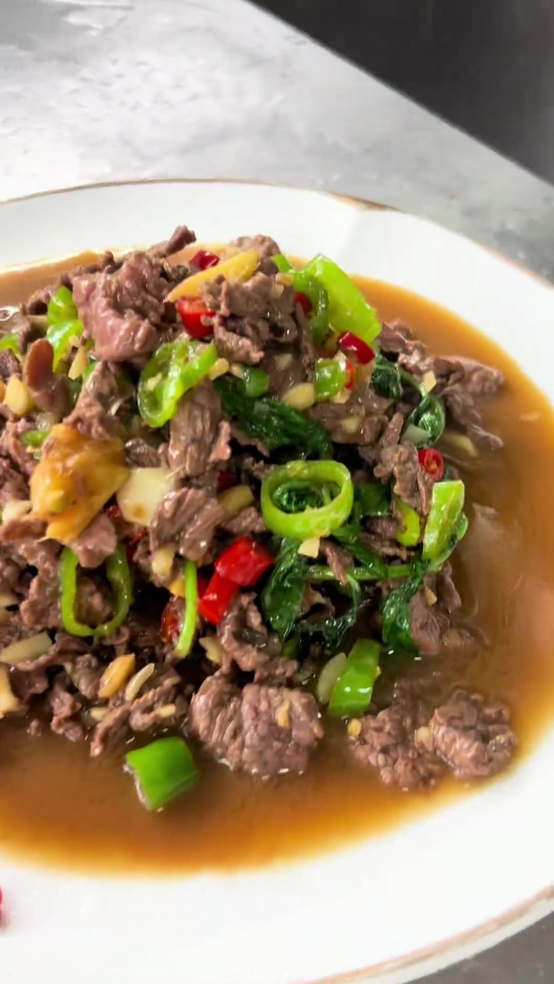 青椒薄荷炒牛肉，家乡特色下饭菜
