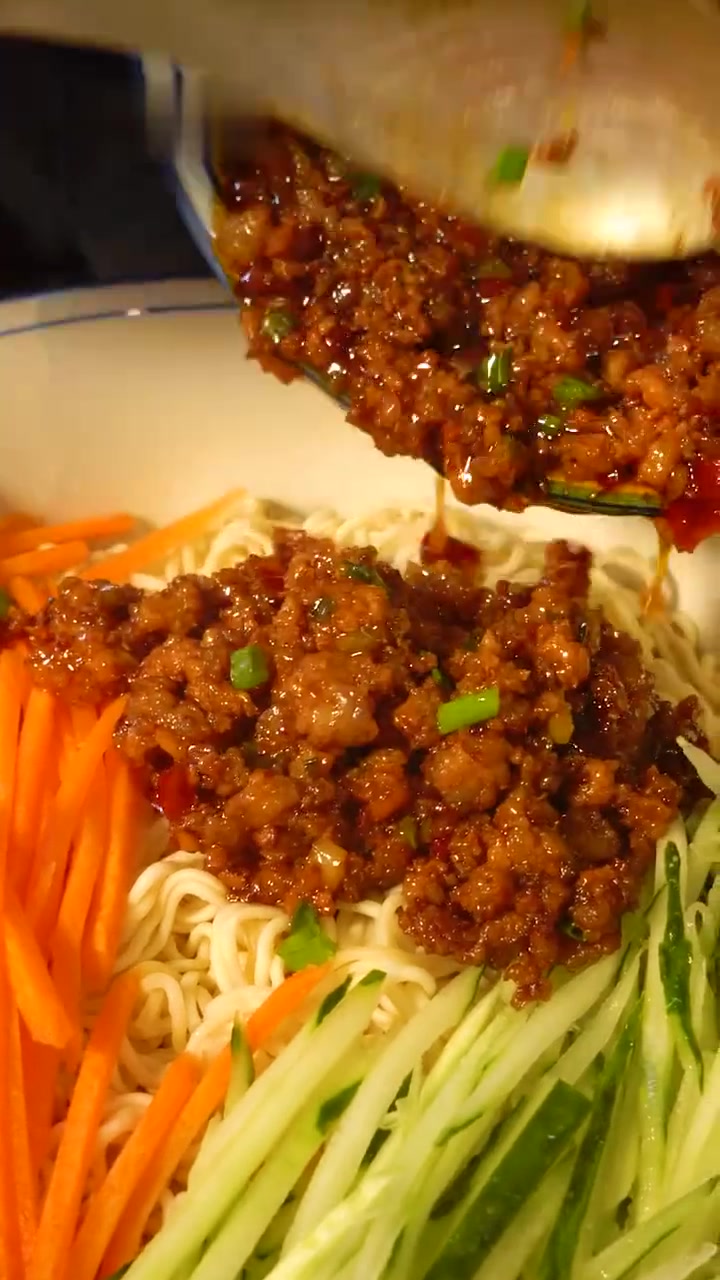香香的懒人炸酱面