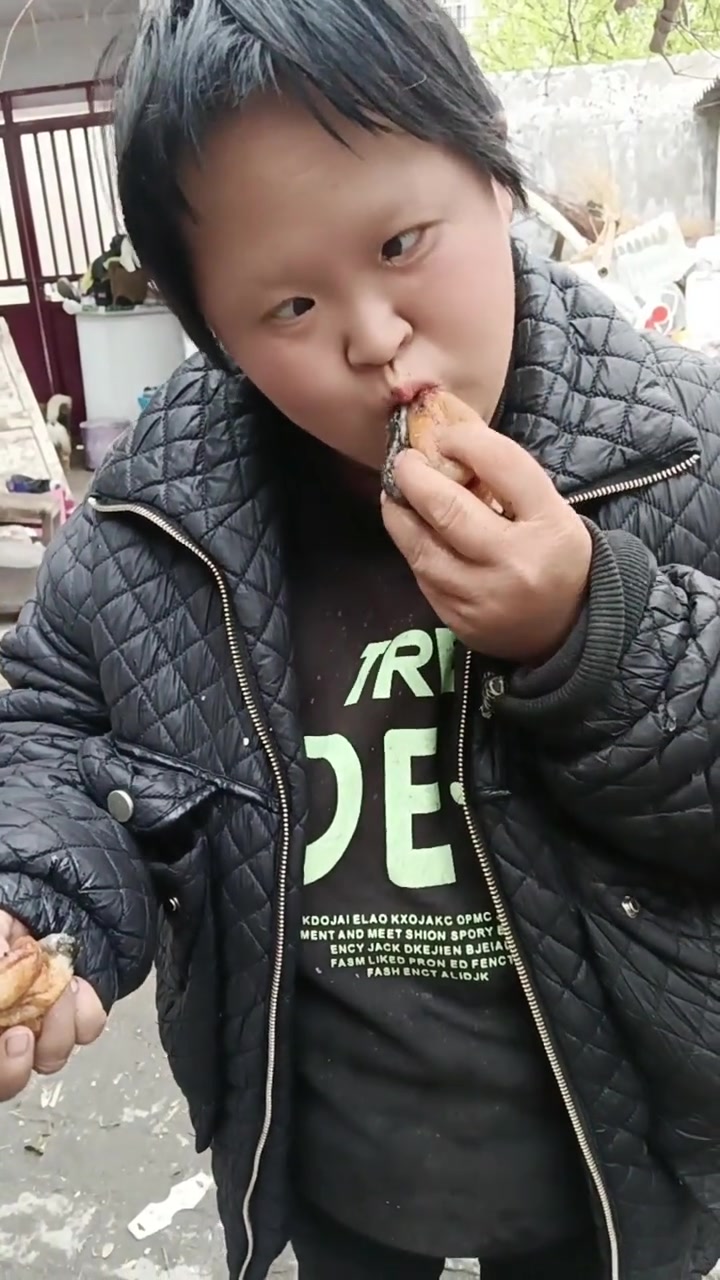 饭桌上的碎碎念，太真实！