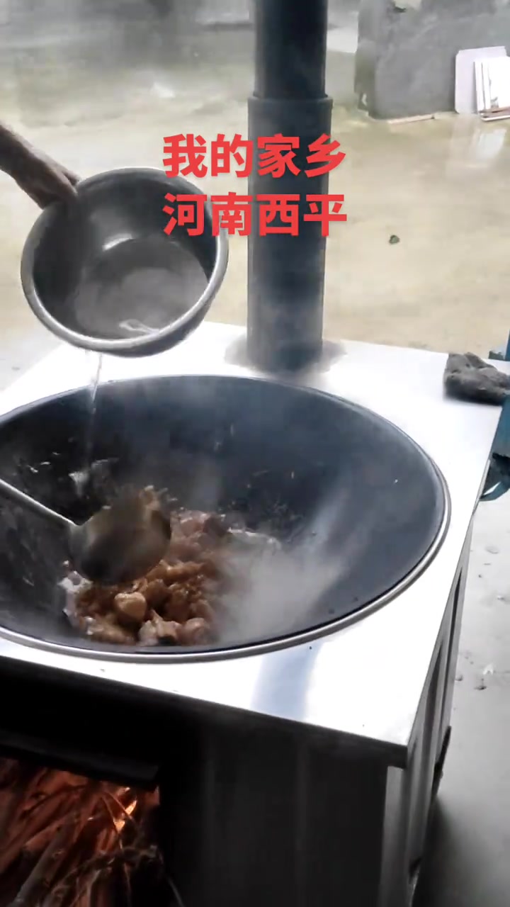 农村的柴火灶大锅菜你喜欢吗？