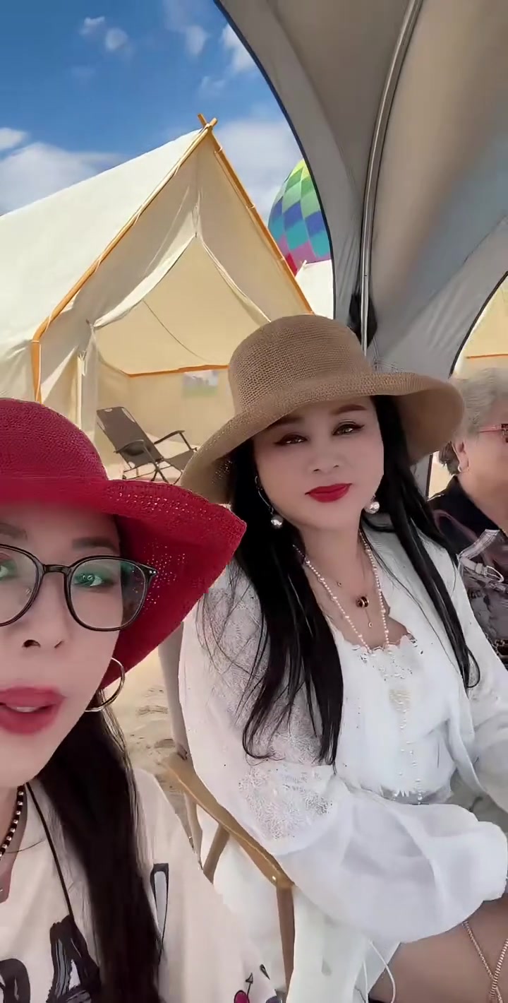 热闹的大家族！开心快乐！