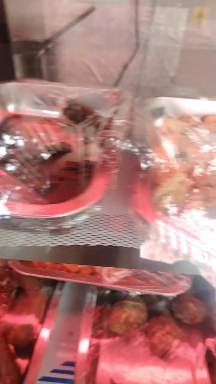 想吃鸭头鸭脖的朋友，欢迎来尝