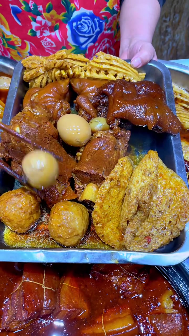 这顿饭吃的太丰盛了