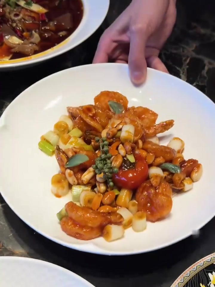 吃到了好吃的北京烤鸭！