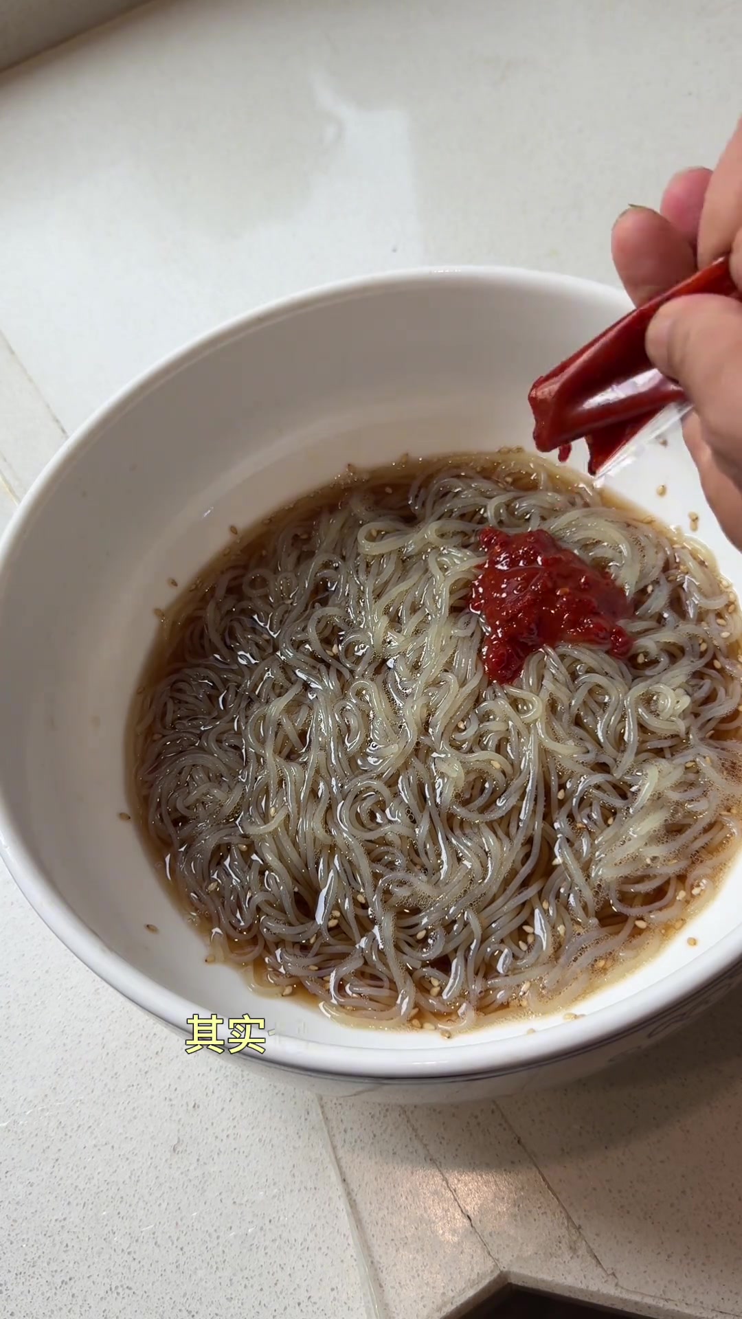 东北大冷面这样做，冰冰凉凉酸甜爽口