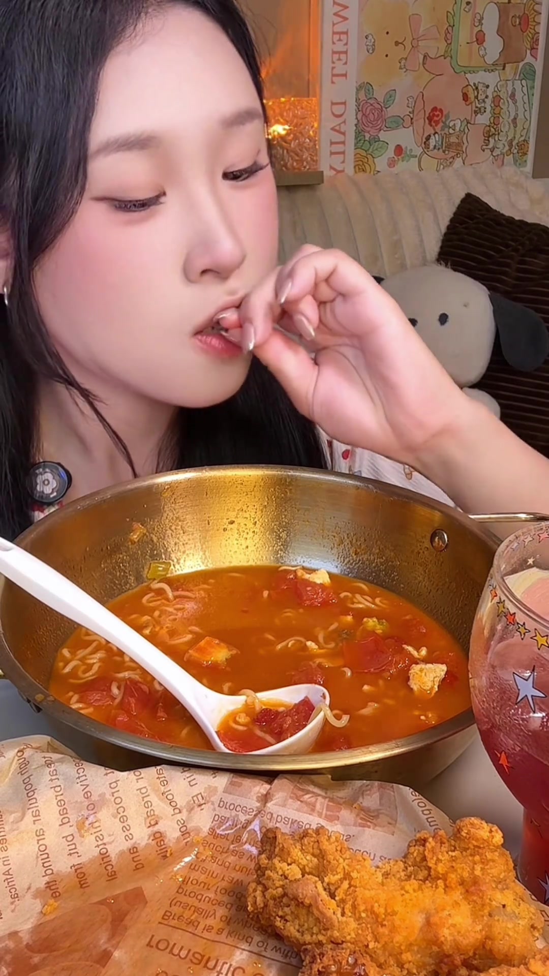 深夜美食，沉浸式体验中国女人夜宵时光，泡面的神仙吃法太香了！