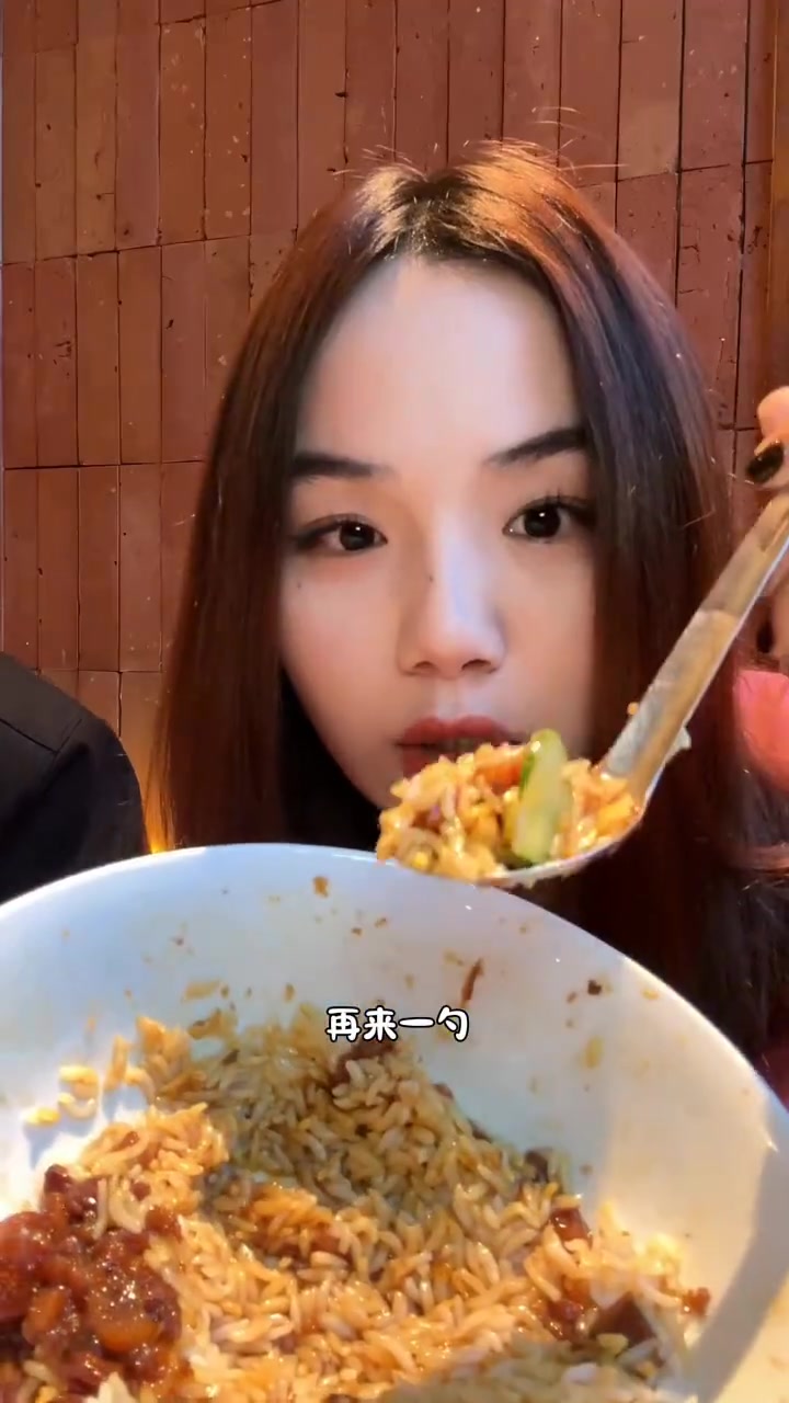 合肥好吃的地方美食越来越多，台湾卤肉饭等名小吃真不错