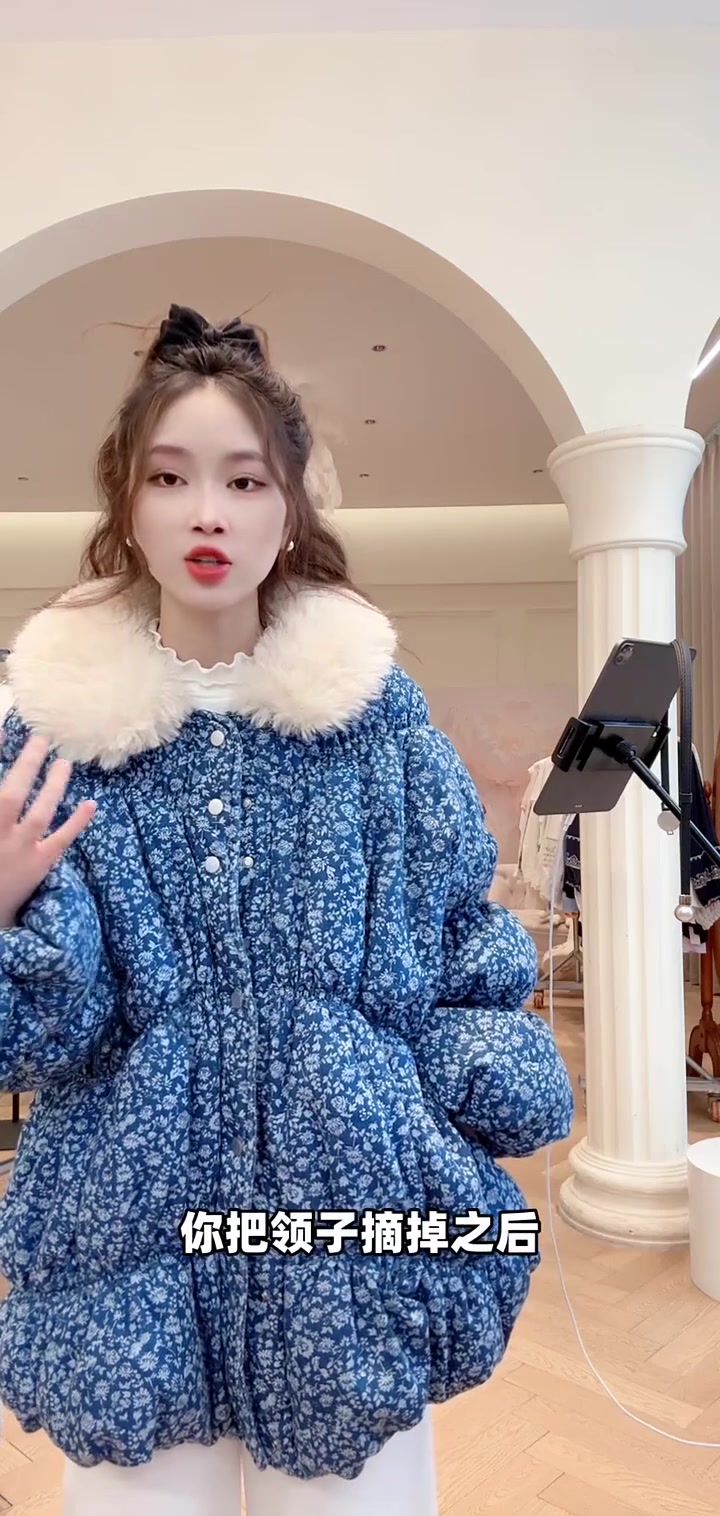 纠结选色？这款牛仔棉袄双色可选，可拆领设计一衣两穿，显瘦保暖又耐脏！