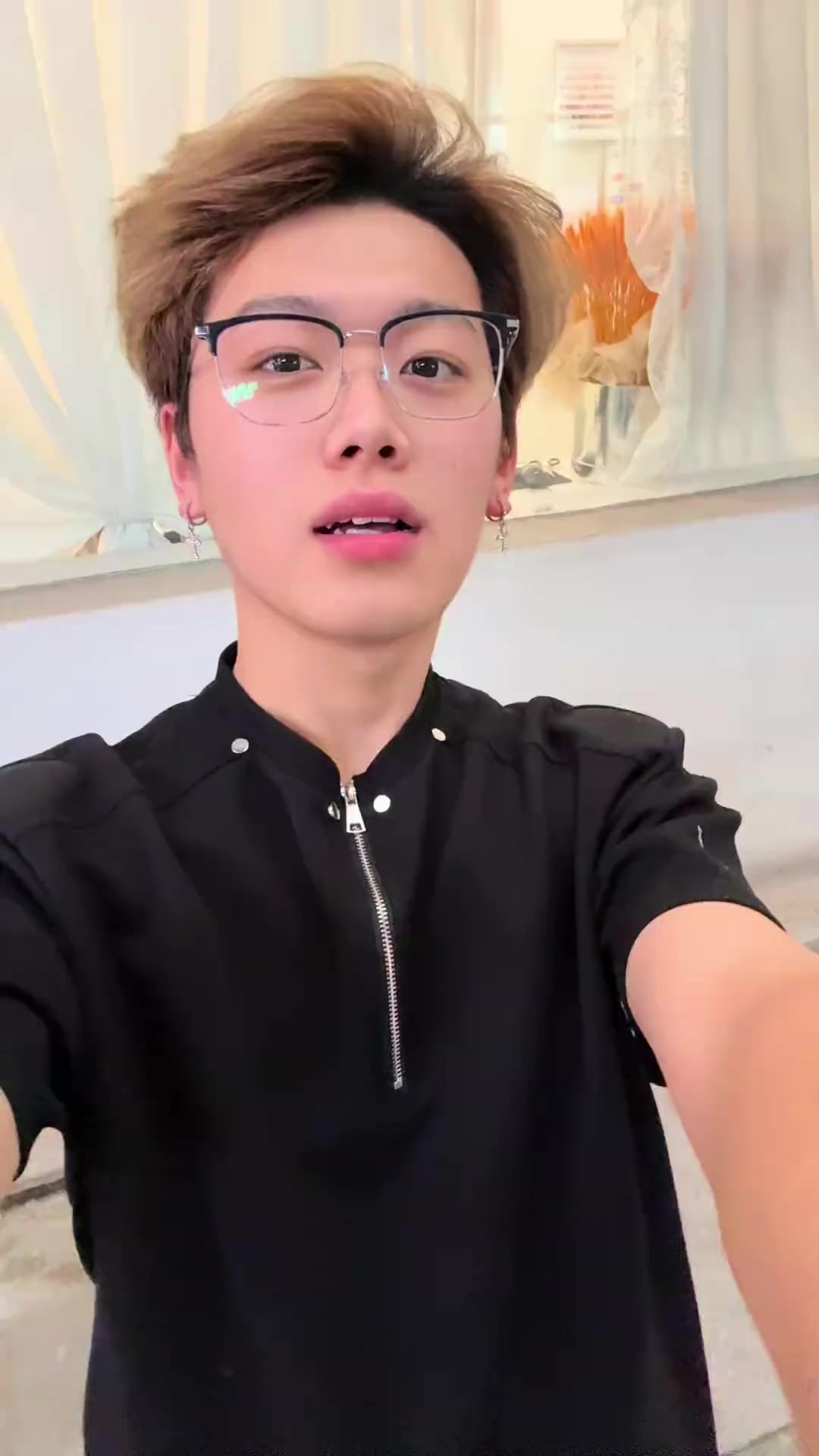 他家口味很多,喜欢吃炒酸奶的快来