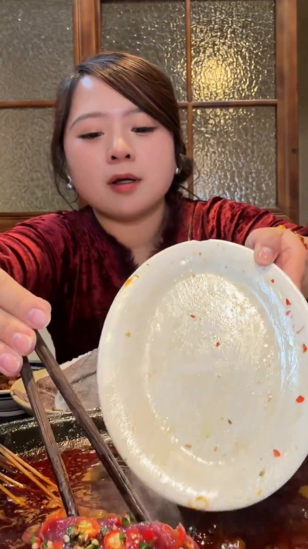 来成都烫鲜菜火锅，全是手工菜，还有彭州特色油烫鹅！