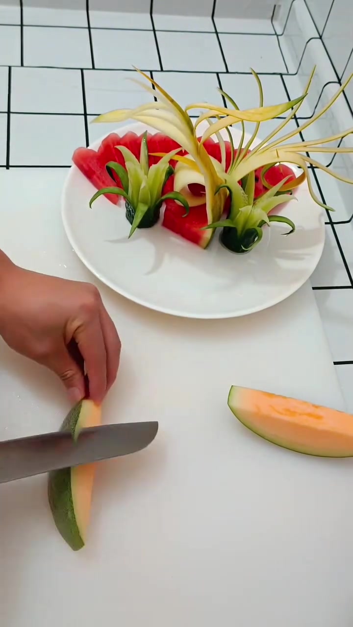 花式水果拼盘的做法