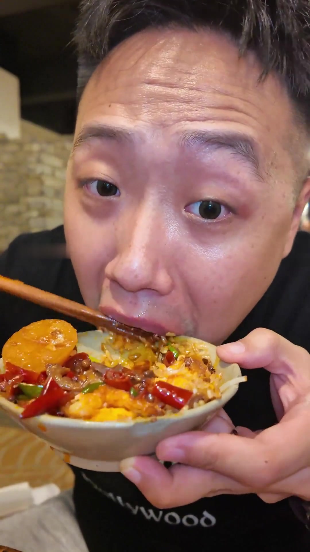 南坪后堡独栋具有废土风特色的火锅