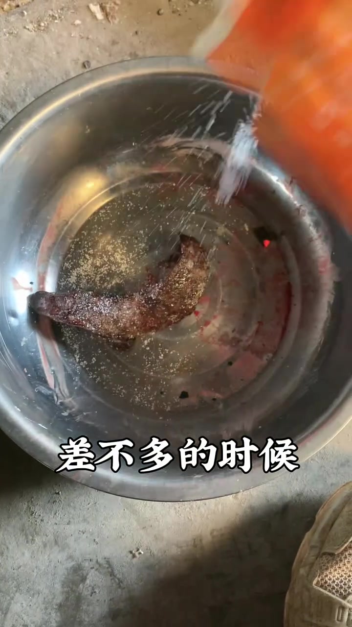 今天,简简单单来个烧烤猪领带
