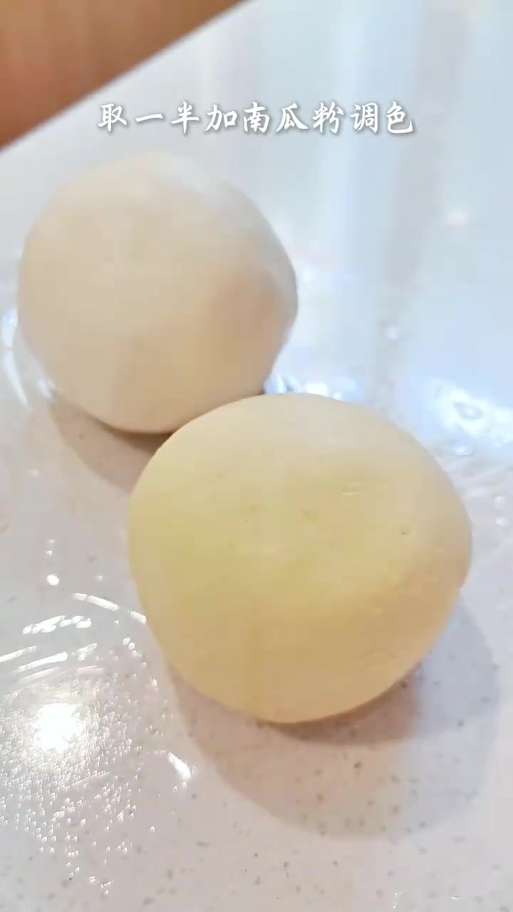 中式糕点江南茉莉茶糕，香甜双拼风味