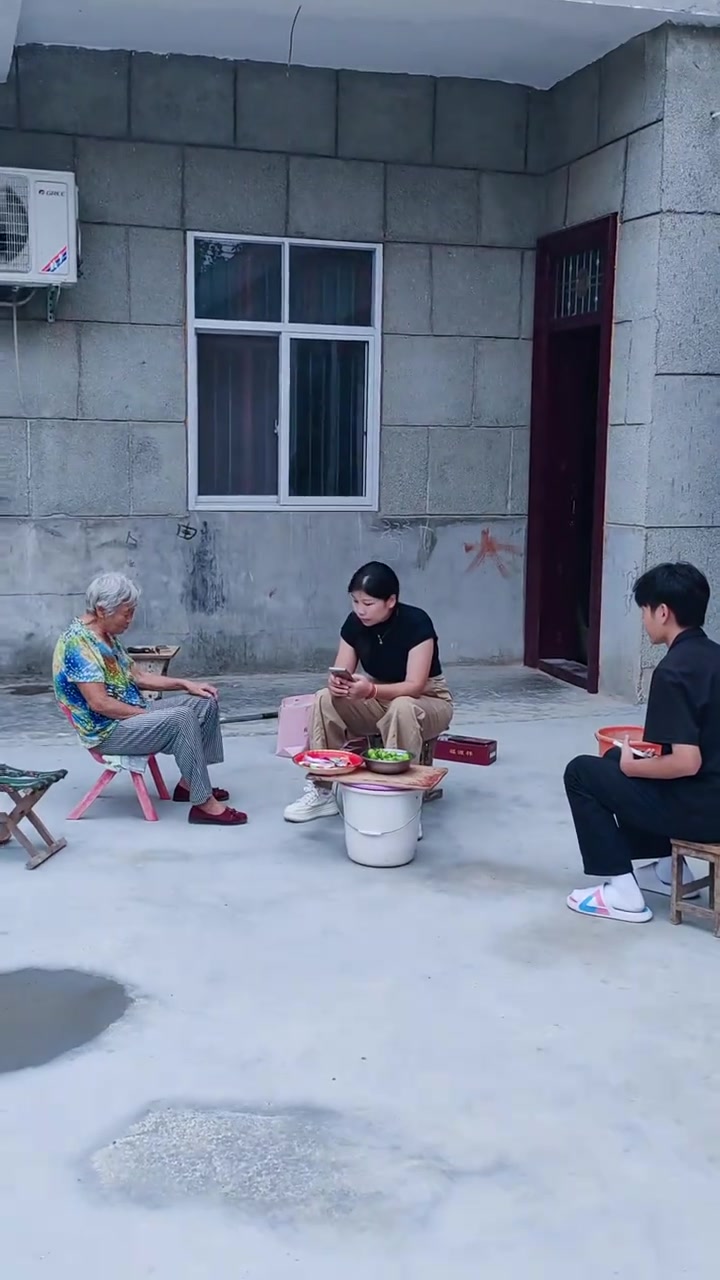 温馨惬意的俺家小院!