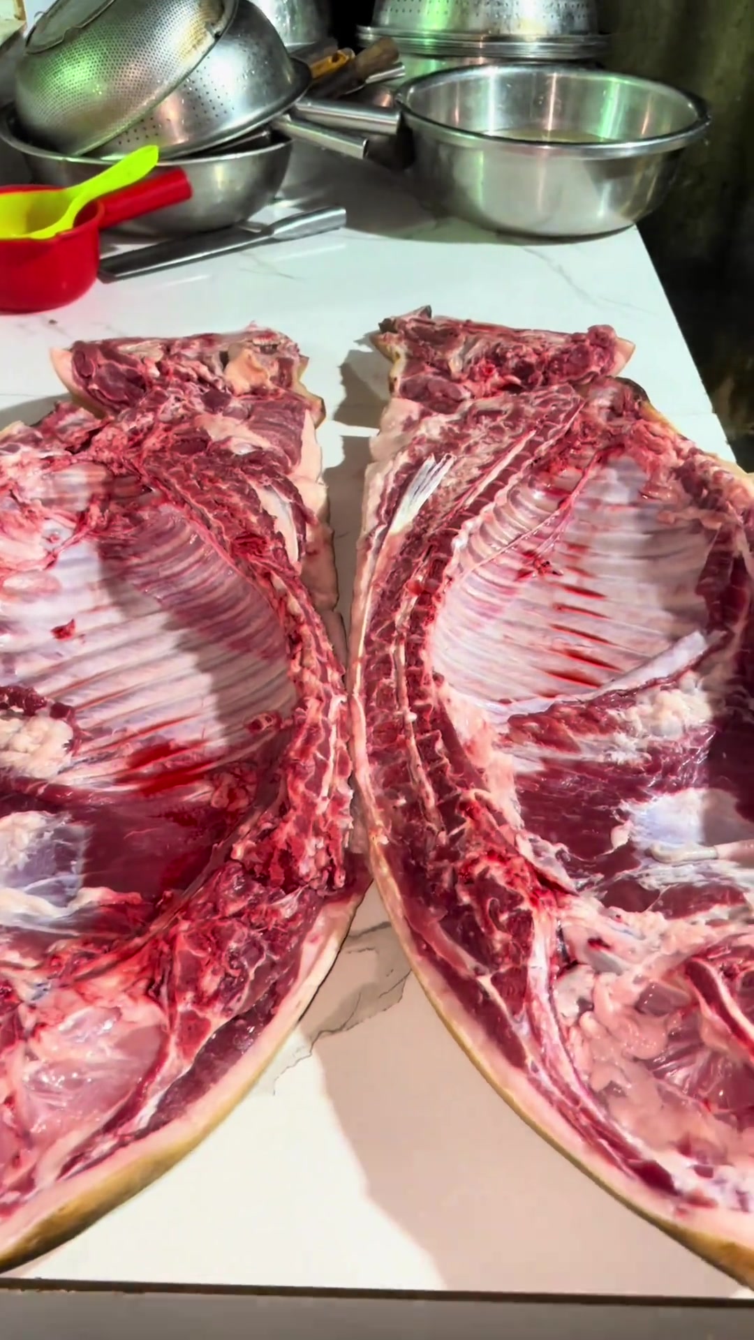 给江苏大哥安排的，必须是跑山藏香猪冬笋腊肉等最好食材