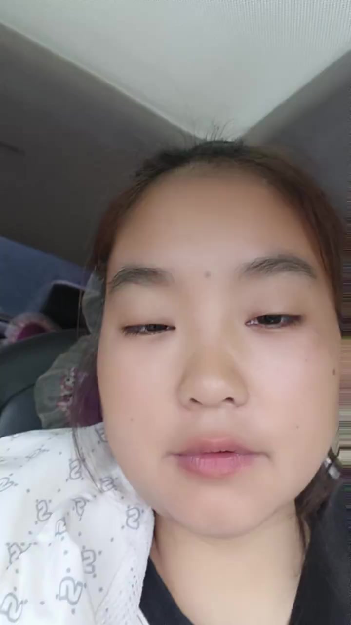 萌宝吐泡泡，可爱到心颤