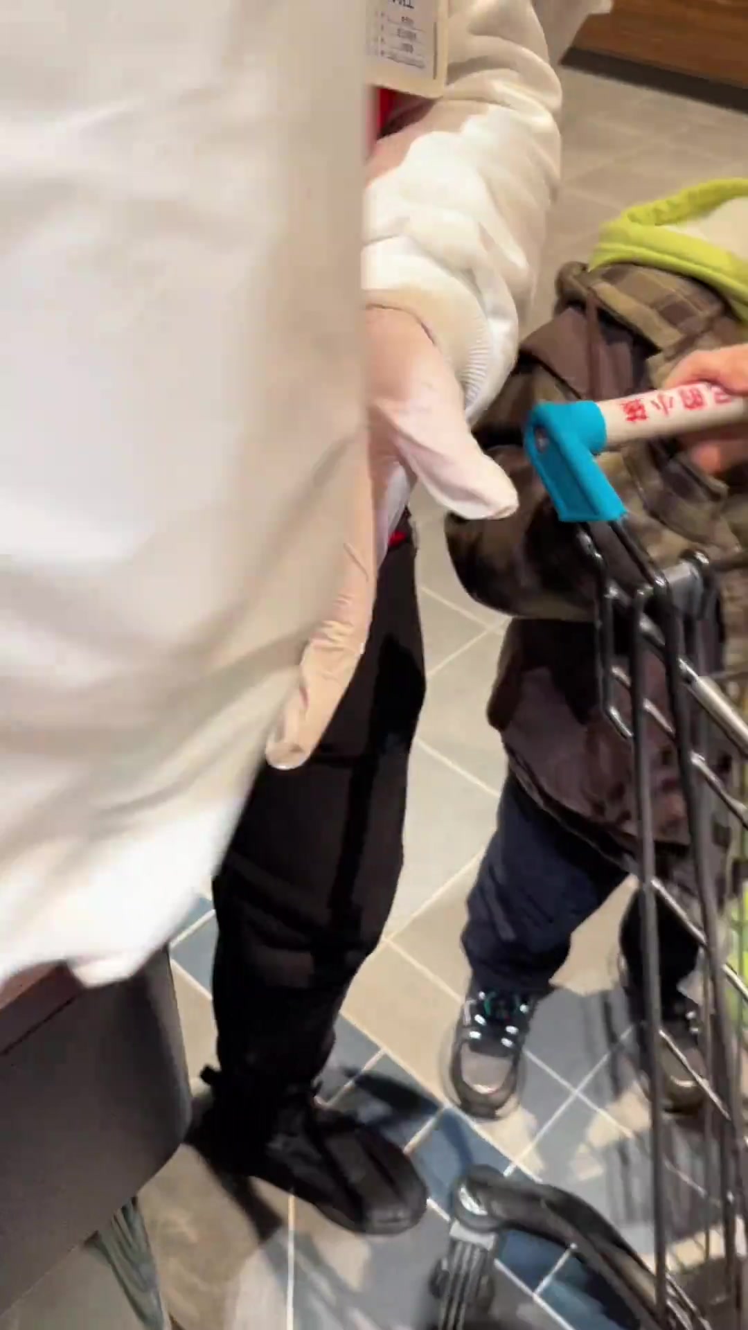 逛胖东来采购，回家炫两碗老婆做的土豆烧牛肉