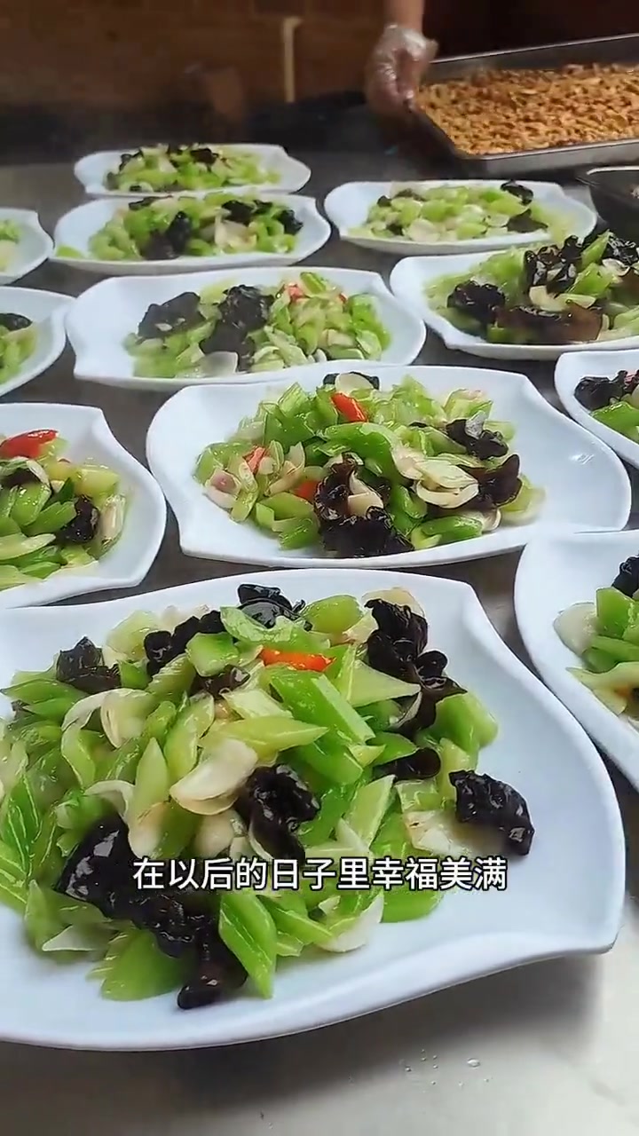 带大家看看广西平乐的农村酒席都有哪些好吃的菜