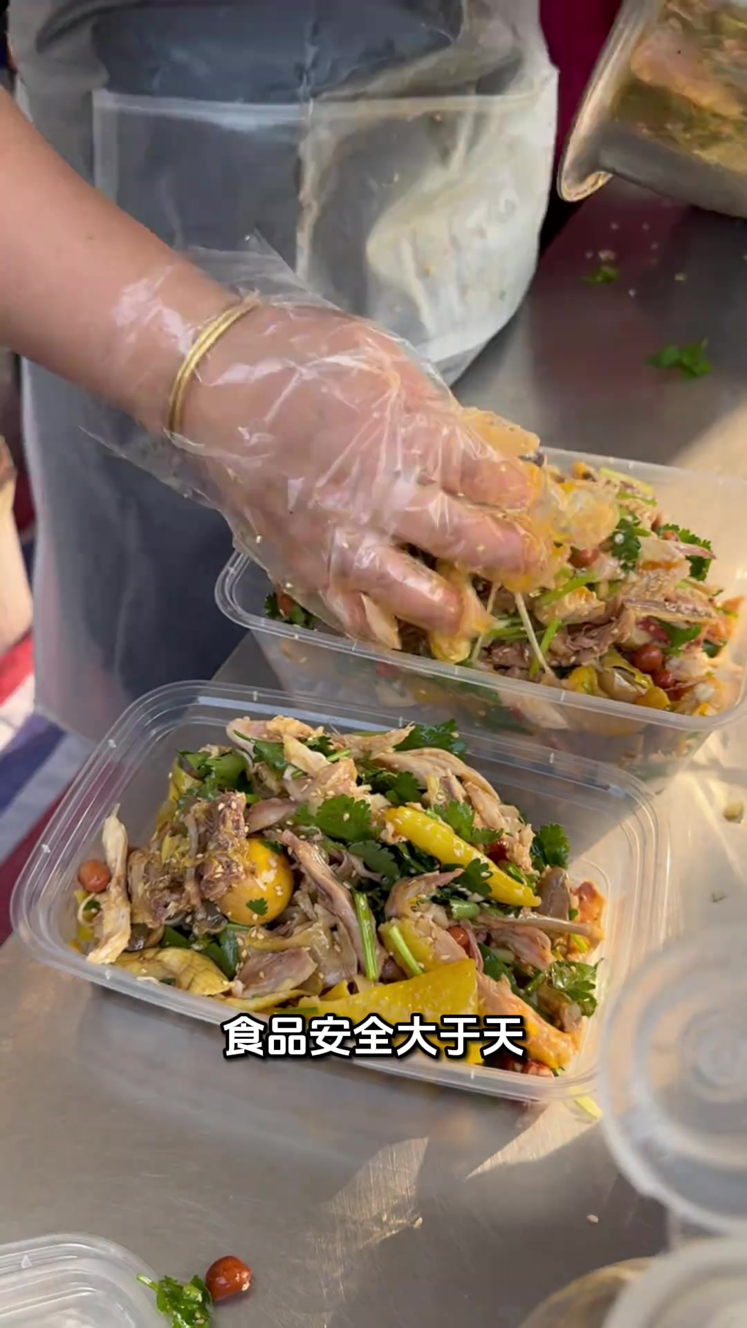 风里雨里,我在广州等你,阿玲手撕鸡,摆摊日记