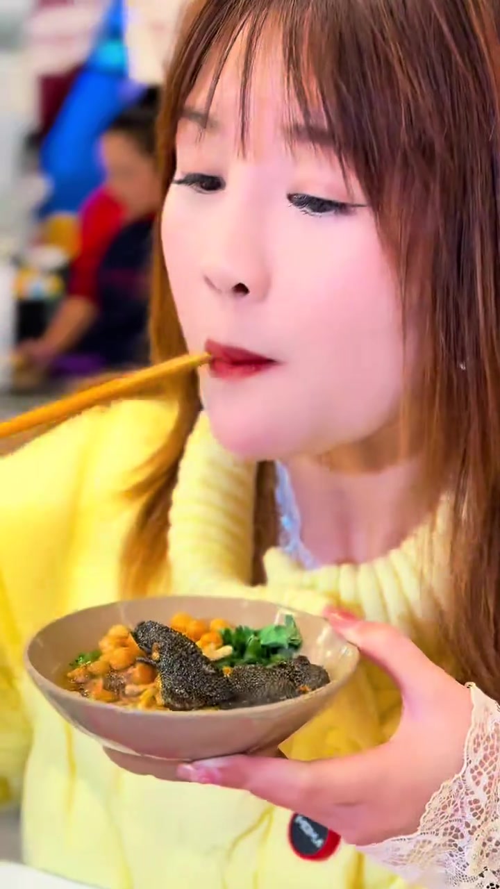 特色重庆味道的老火锅咋们达州也有了，菜品味道价格是相当巴适！