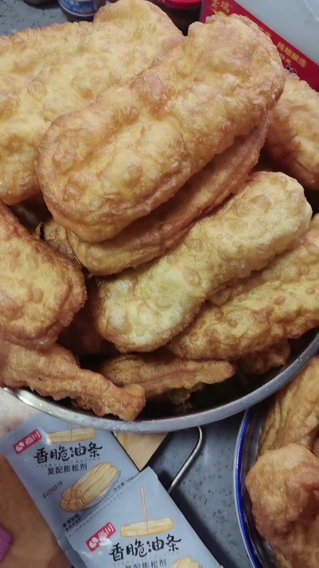 没吃饭的快来，自制油条香到停不下来！