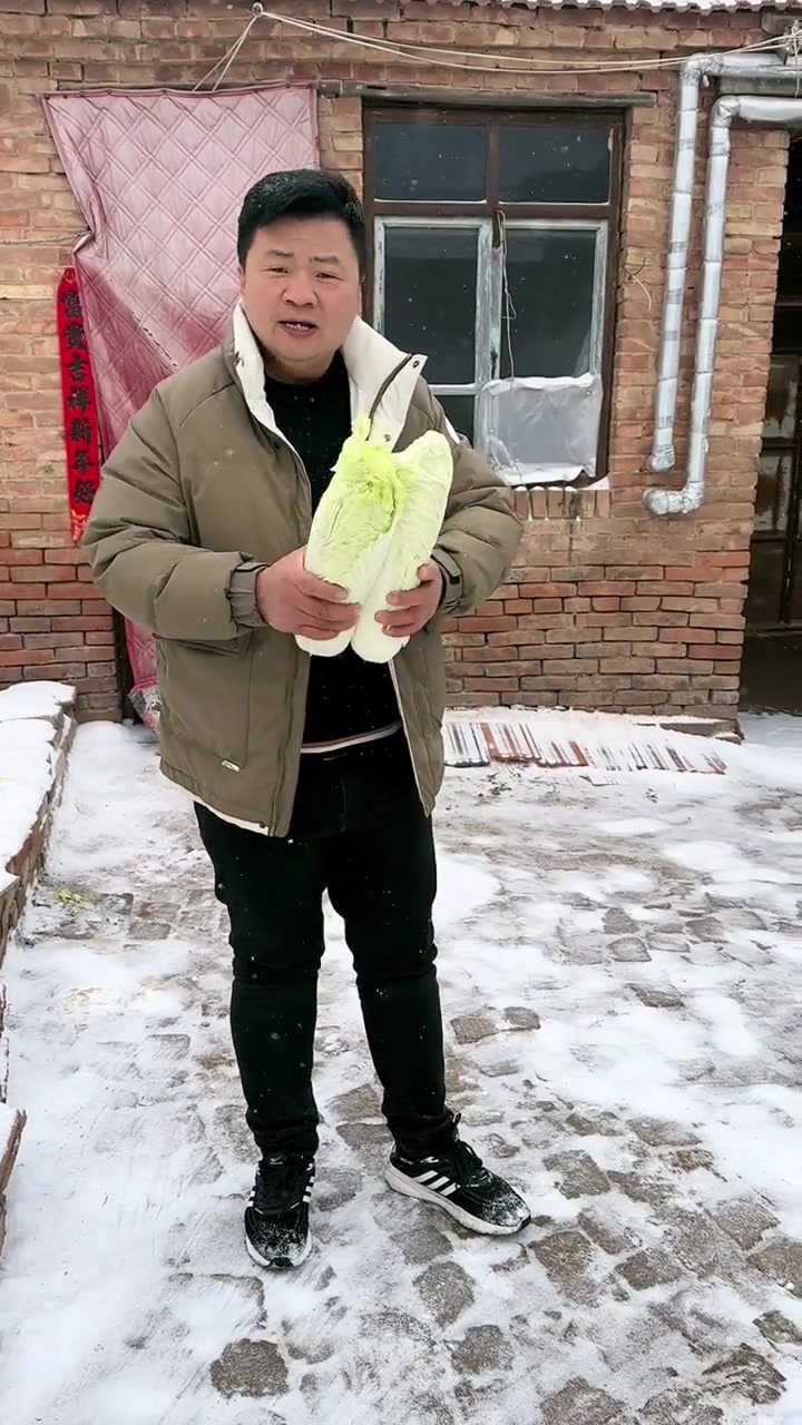 让你们看看，我们山东酥肉炖白菜