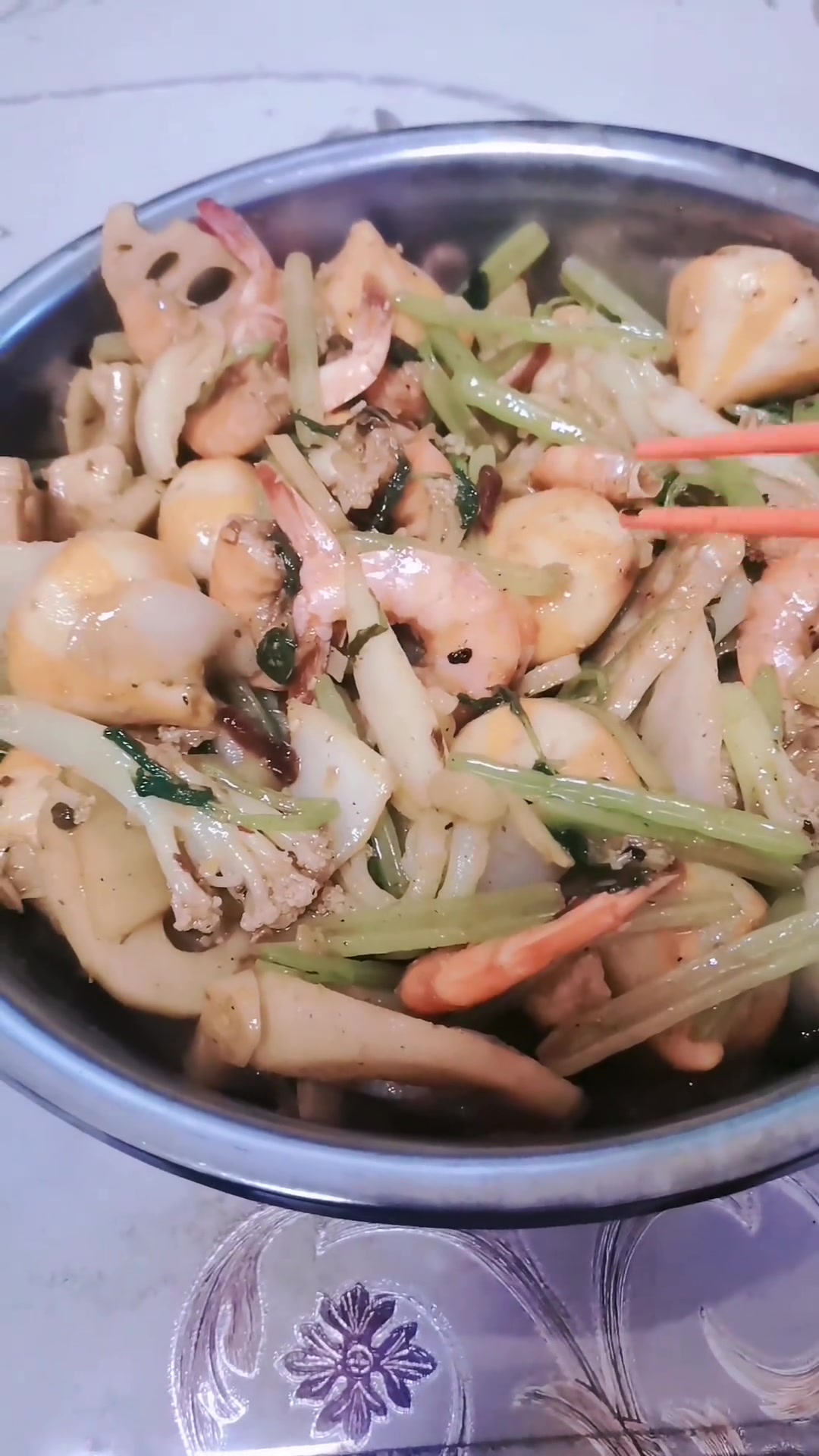 麻辣香锅家常做法，实拍颜色比图片深