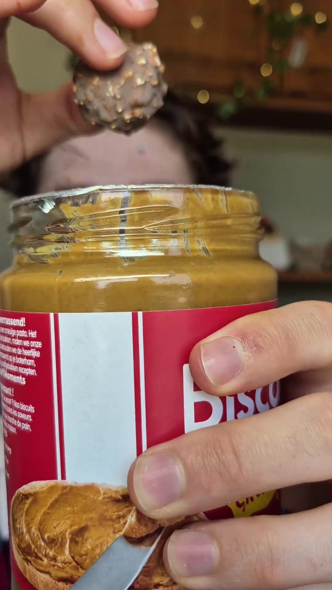 费列罗巧克力球，嘎吱嘎吱的快乐！