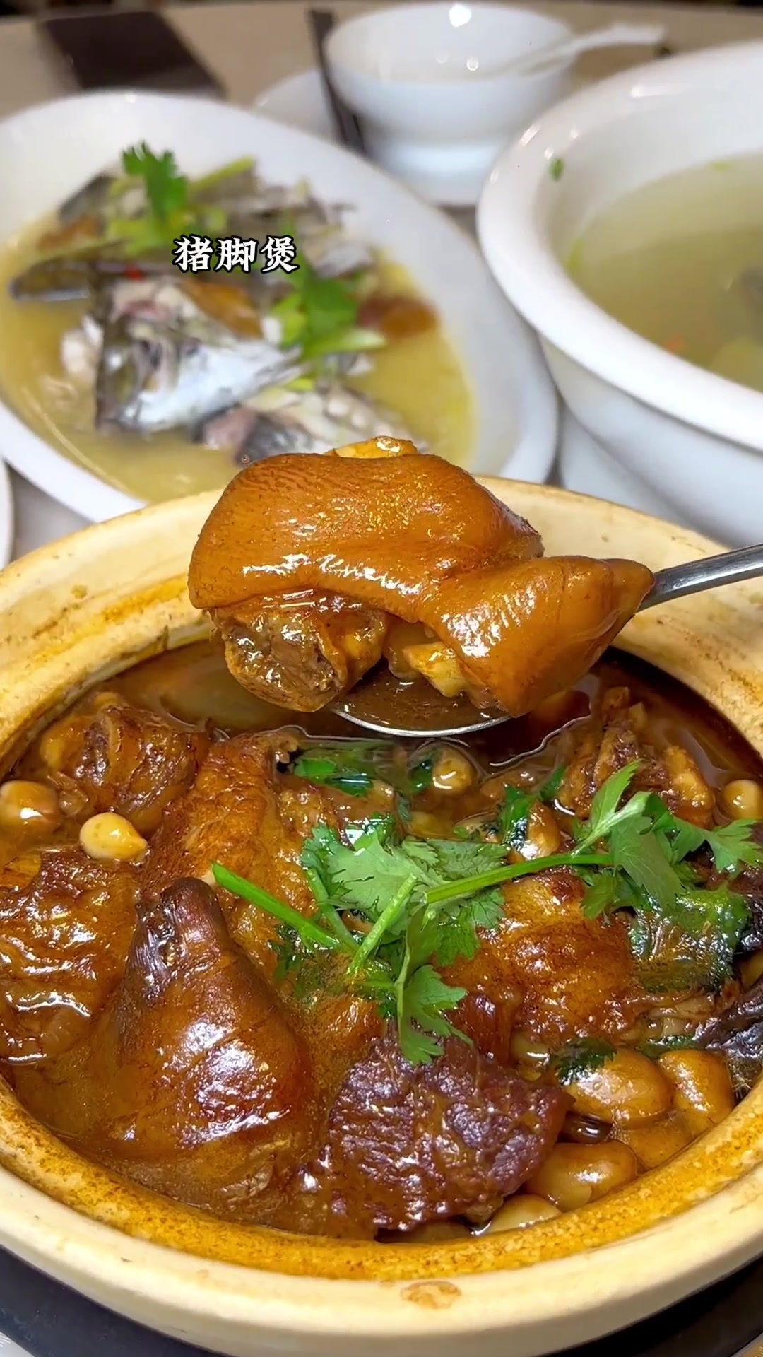 家庭请客吃饭来这一家就没错哦，四个人来都吃的饱饱的#抖音美食推荐官 #跟着抖音来探店 #好