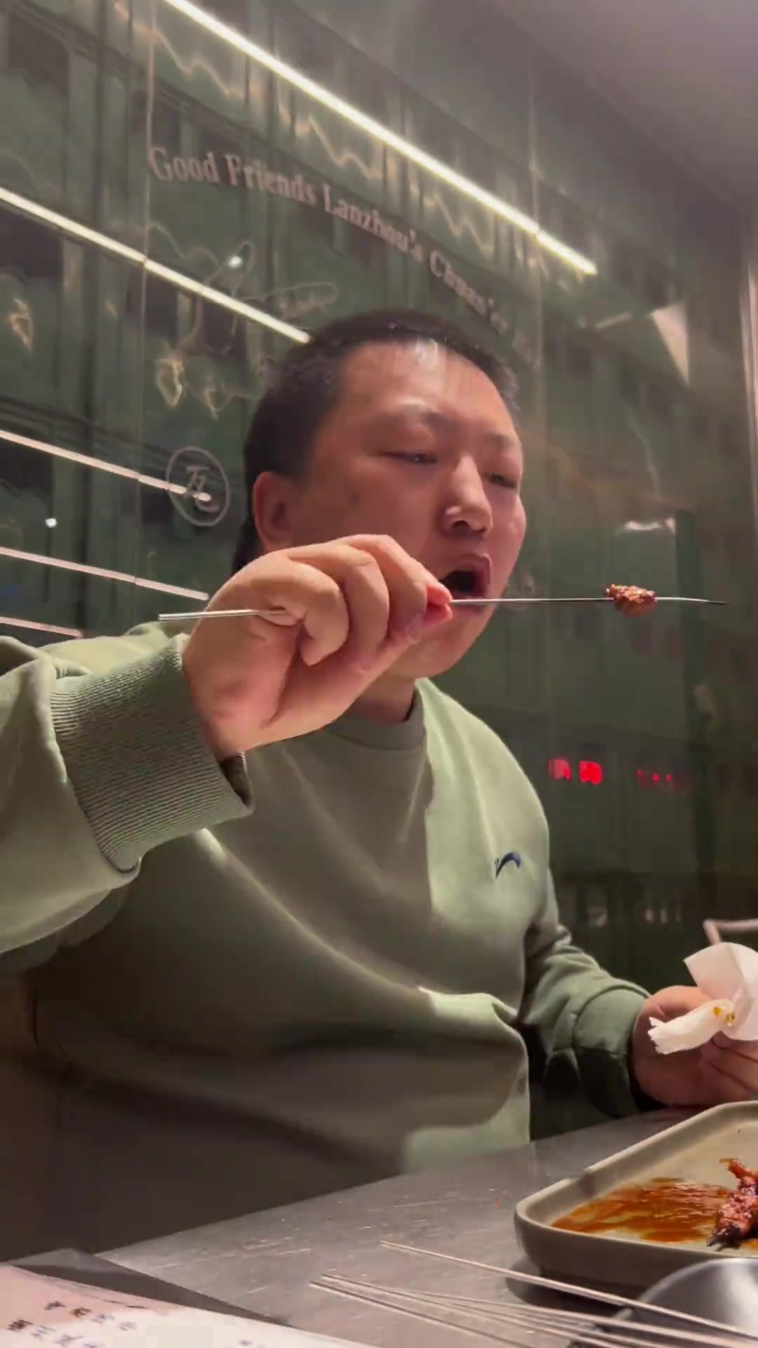 这应该是我在北京吃过的口感离兰州最近的烧烤了,推荐!