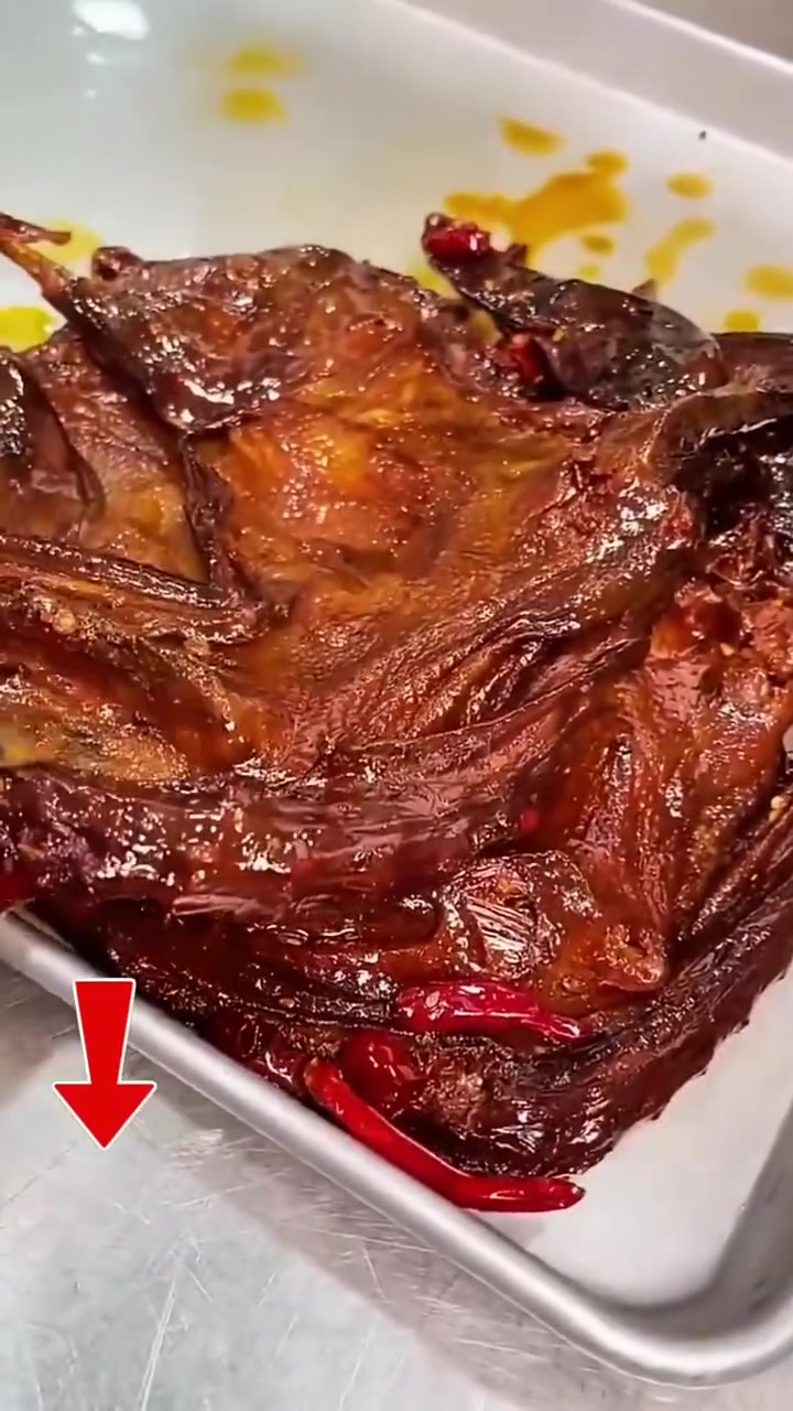 爱吃辣的朋友看过来，地道湖南特产酱板鸭，香辣酱香口味，干香有嚼劲，好吃不贵 酱板鸭 爱吃辣