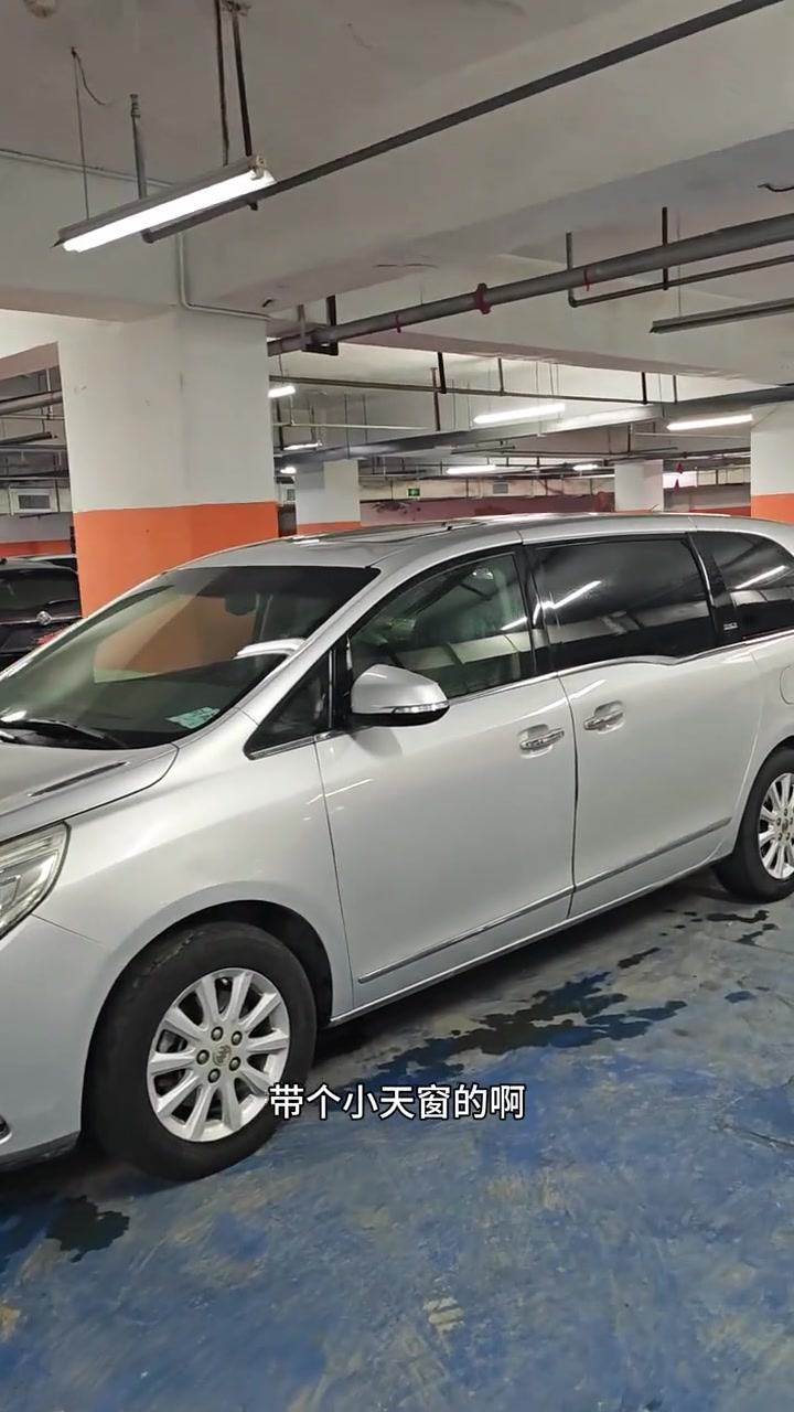 武汉二手车市场，别克GL8胖头鱼，性价比高！