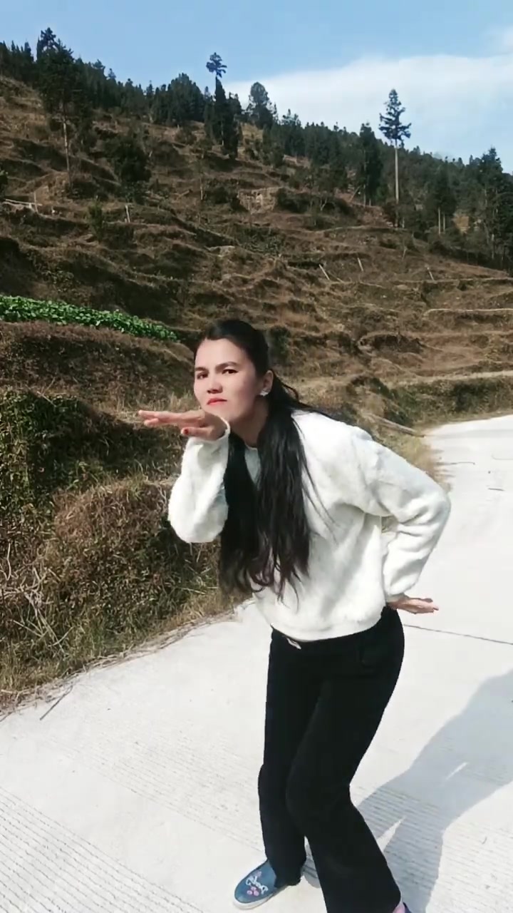 第一次学鸭子走路，虽不像，开心就好