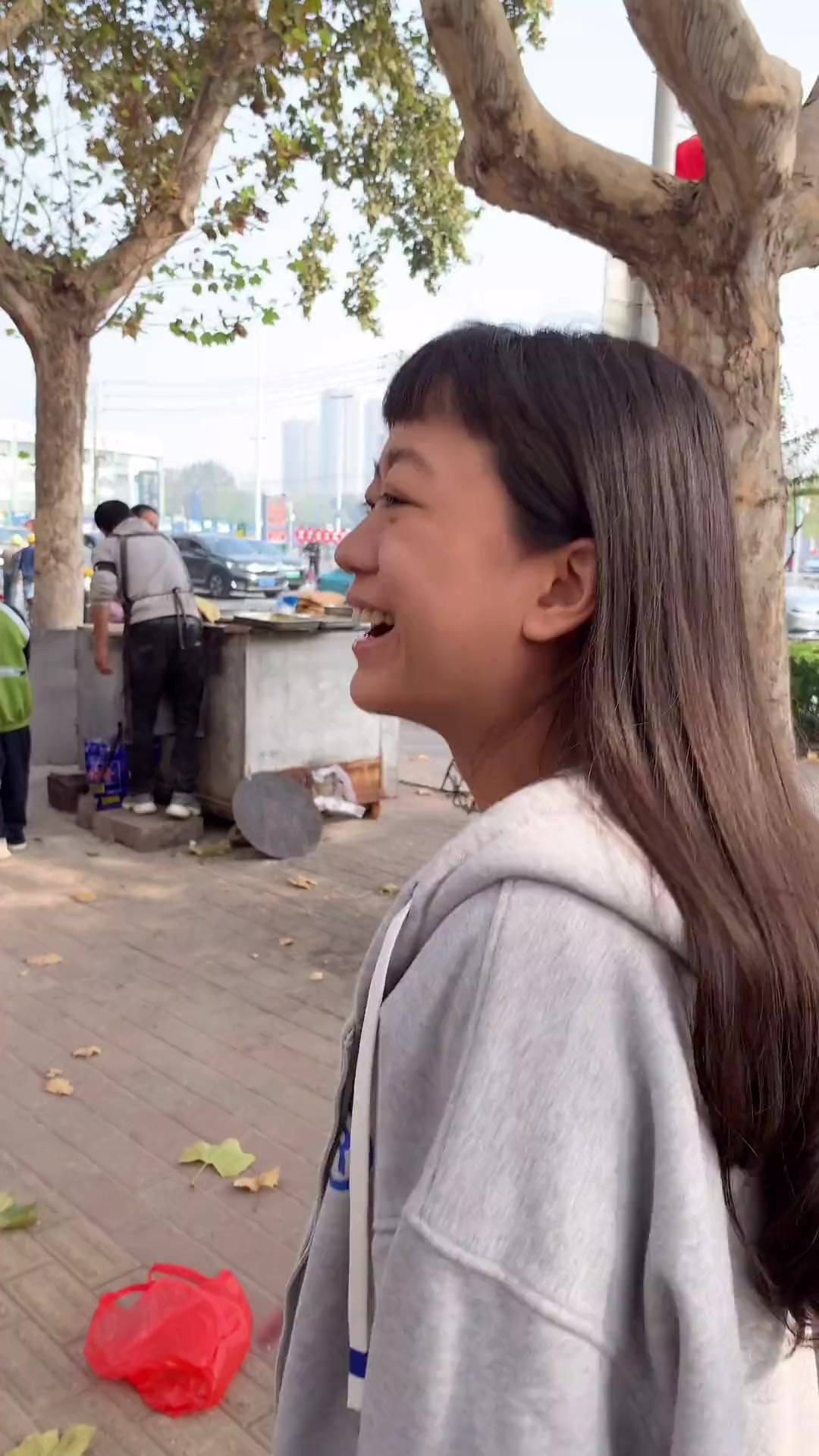 贝贝发现濮阳宝藏小摊,地道的新疆烤包子,老板靠着勤劳与智慧