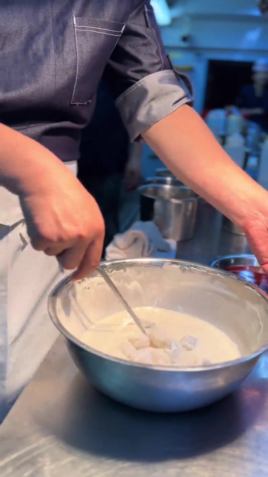 山黄皮焗银鳕鱼，口味独特，口感香脆