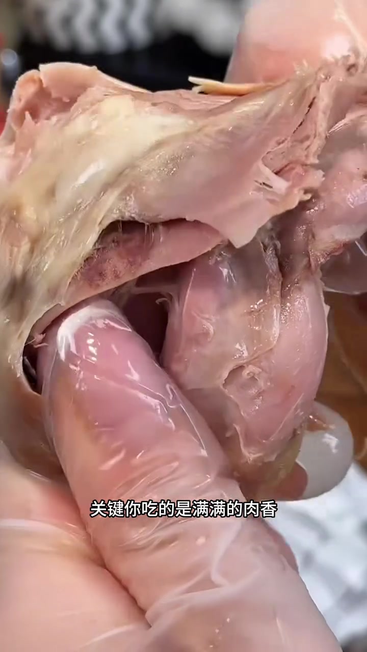盐水鸭腿!南京金陵盐水鸭腿!盐水鸭,盐水鸭腿和卤鸭腿的区别?
