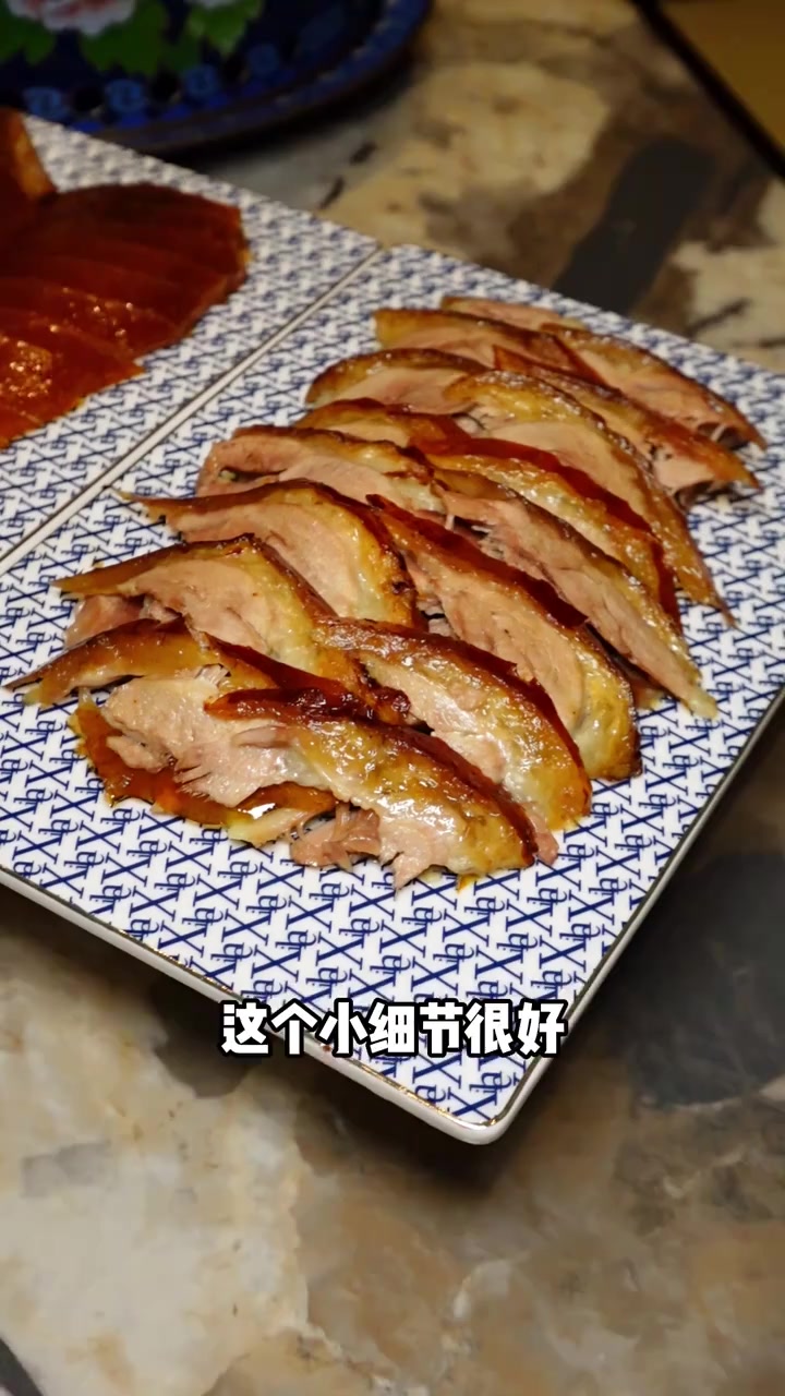 万象城新开烤鸭店,味道意外惊喜,爱吃烤鸭的快来!