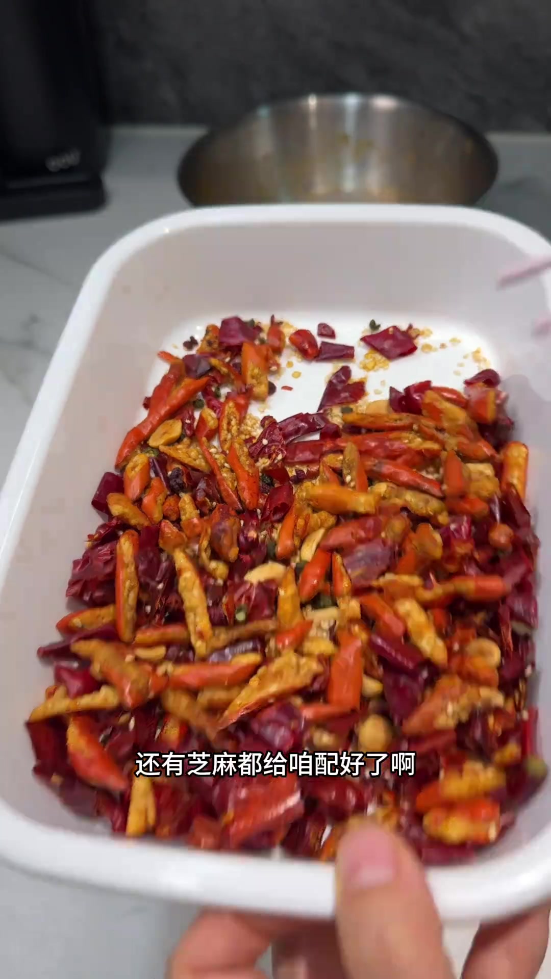 重庆辣子肥肠鸡，过年露一手就靠它了