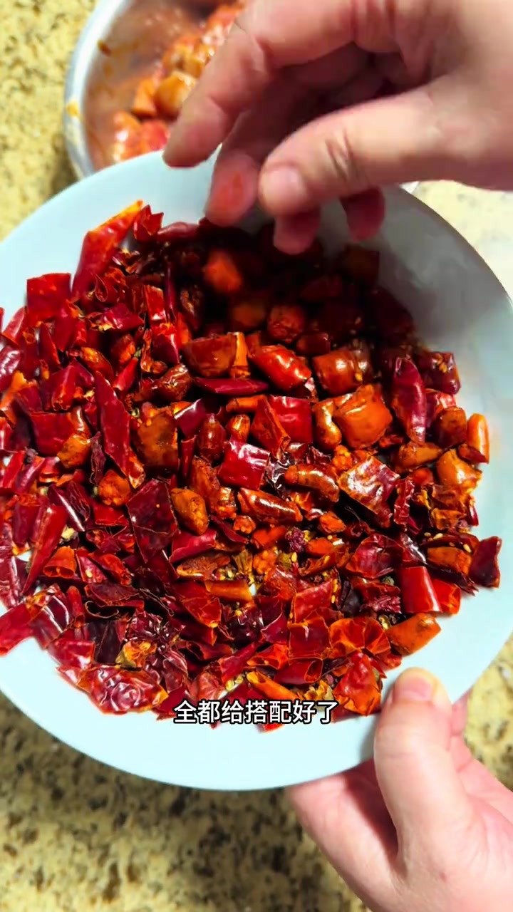 过年餐桌必备，重庆辣子鸡，香辣过瘾！