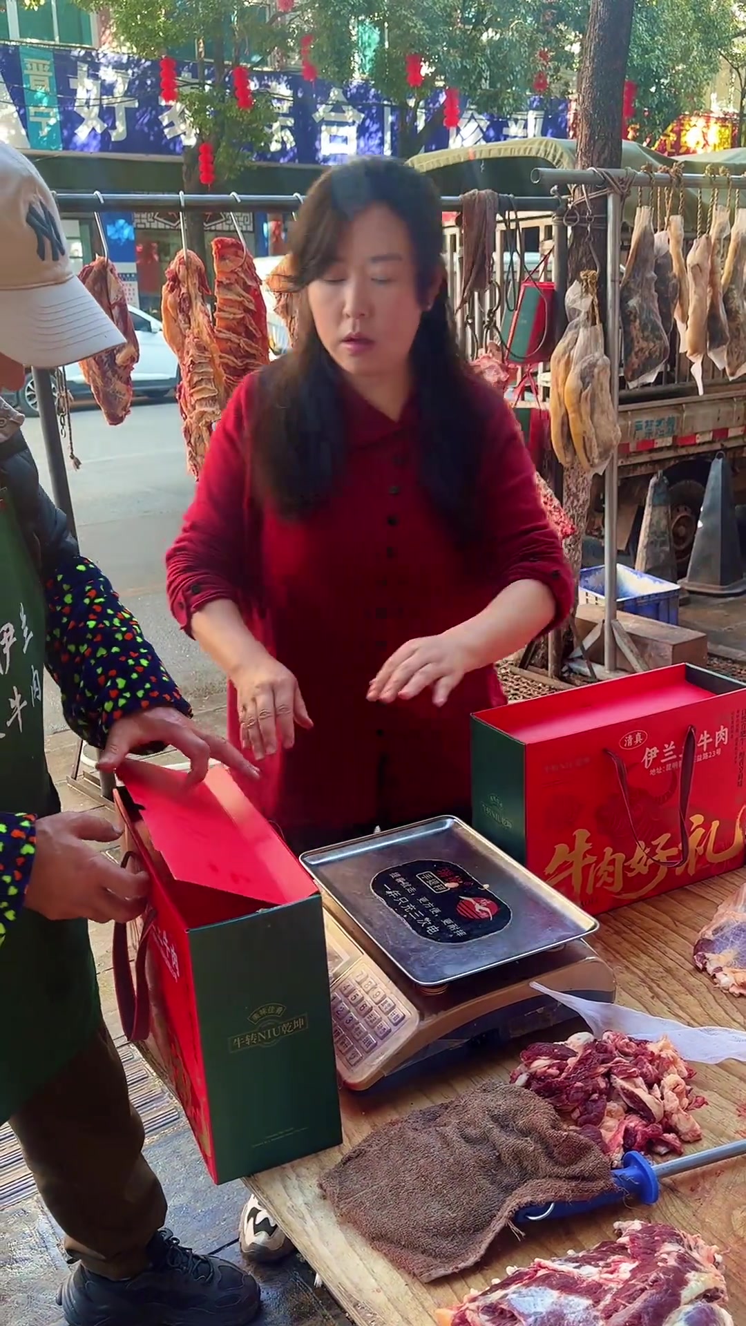 昆明晋城，伊兰土牛肉火锅，火瓢牛肉真香！